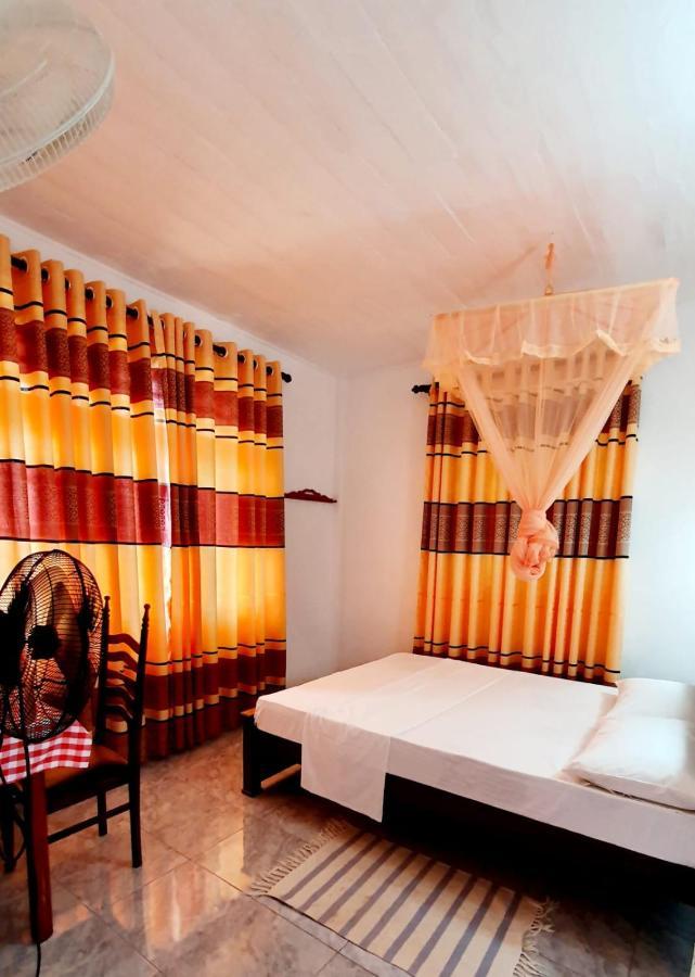 Guesthouse Kind&Love Hikkaduwa Eksteriør billede